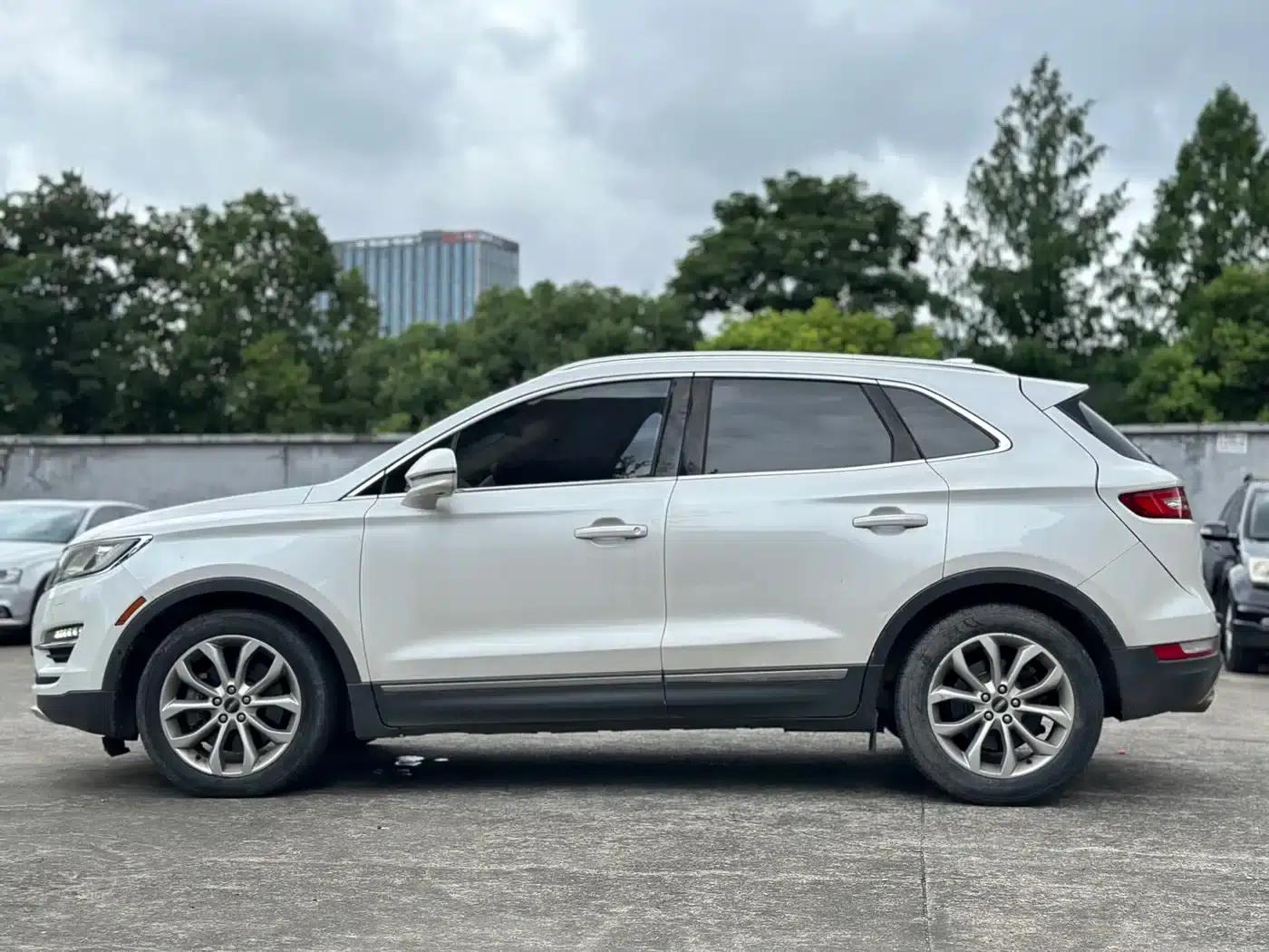 Lincoln MKC 2014 2.0T 2WD Premium Edition — миниатюра 10