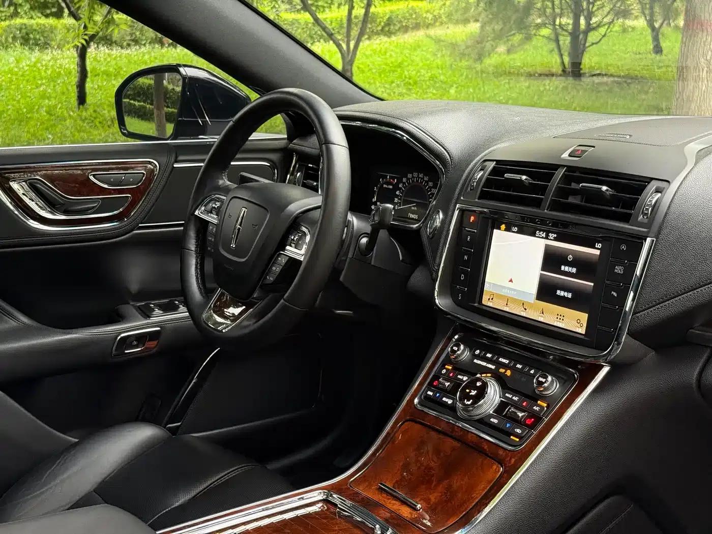 Lincoln Continental 2017 2.0T Two-Wheel Drive Premium Edition — миниатюра 31