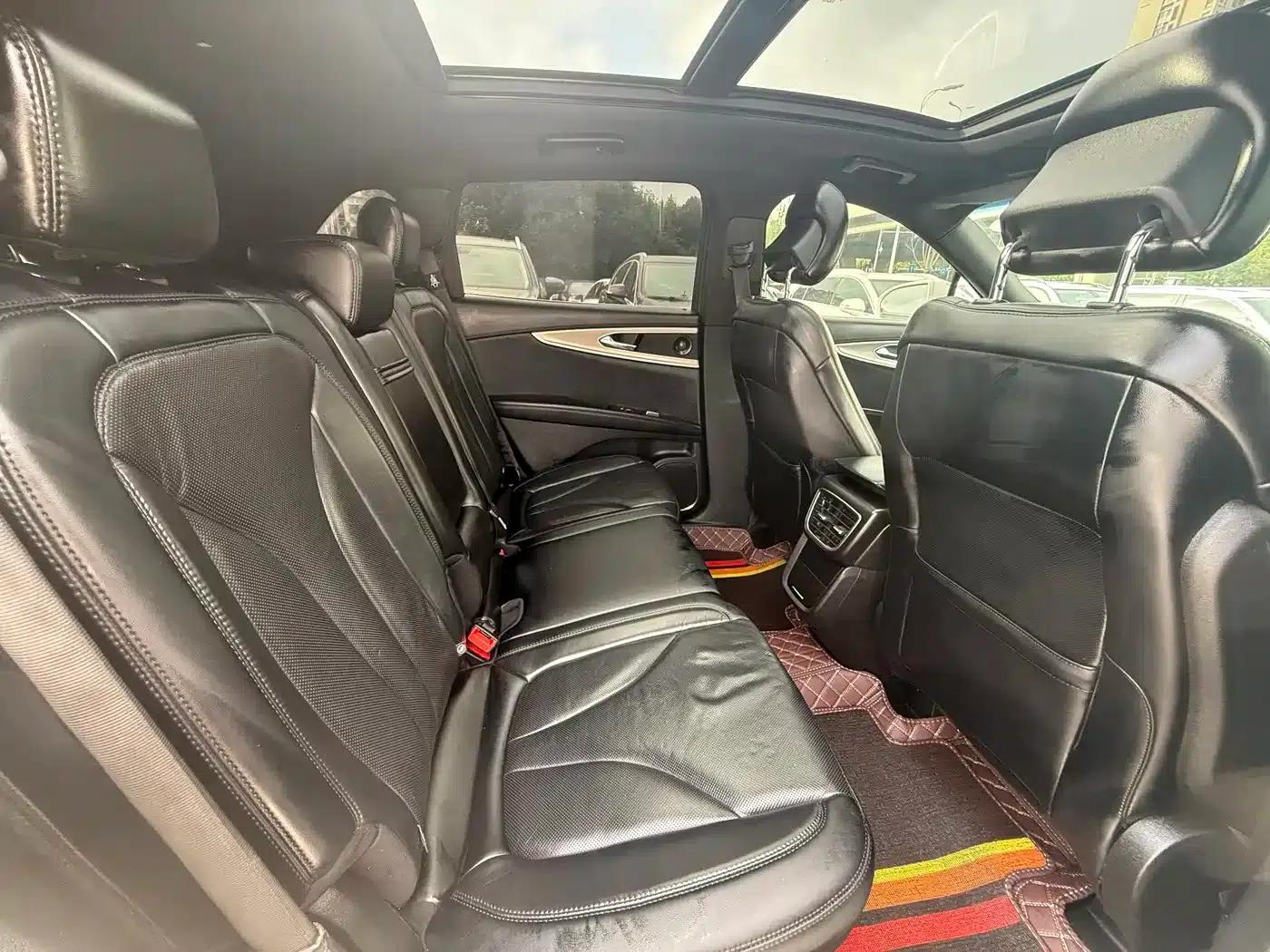 Lincoln MKX 2018 2.0T AWD Premium Edition — миниатюра 8
