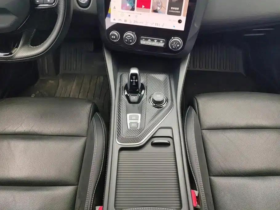 Lynk & Co 03 2022 2.0TD DCT Pro — миниатюра 16