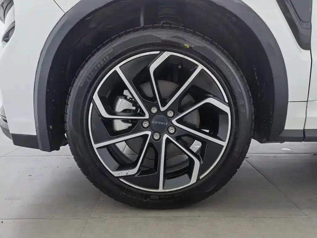 Lynk & Co 01 2023 1.5TD EM-F PM — миниатюра 17