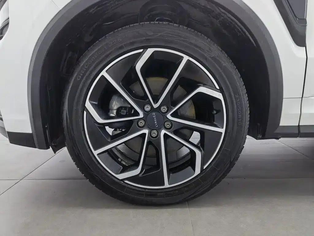 Lynk & Co 01 2023 1.5TD EM-F PM — миниатюра 17