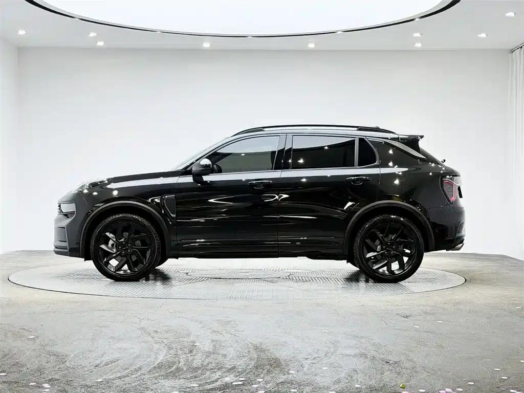 Lynk & Co 01 2021 2.0TD AWD Dark Edition — миниатюра 4