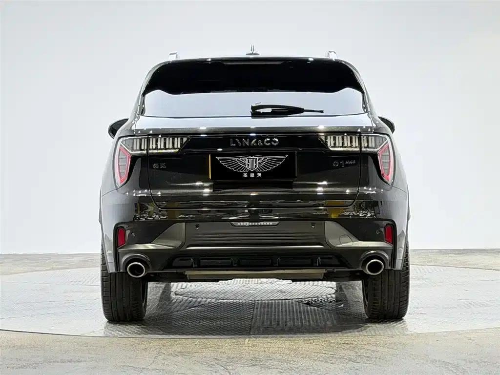 Lynk & Co 01 2021 2.0TD AWD Dark Edition — миниатюра 5