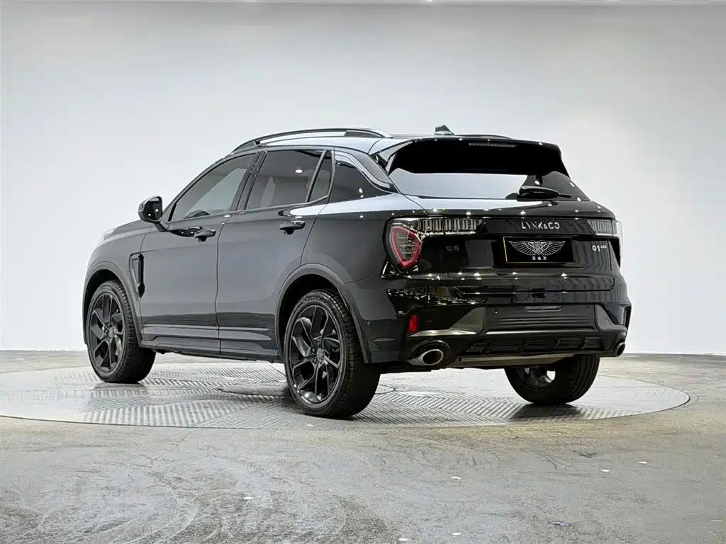 Lynk & Co 01 2021 2.0TD AWD Dark Edition — миниатюра 6