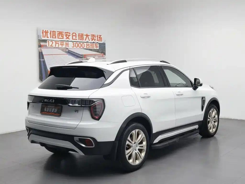 Lynk & Co 01 2017 2.0T 2WD Pro Edition — миниатюра 2