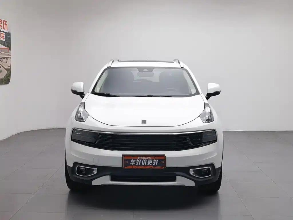 Lynk & Co 01 2017 2.0T 2WD Pro Edition — миниатюра 3