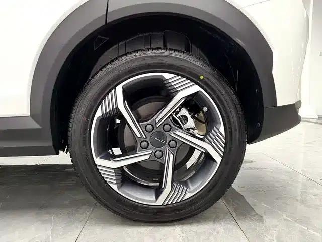 Lynk & Co 06 2025 Renew 1.5T Pro — миниатюра 15
