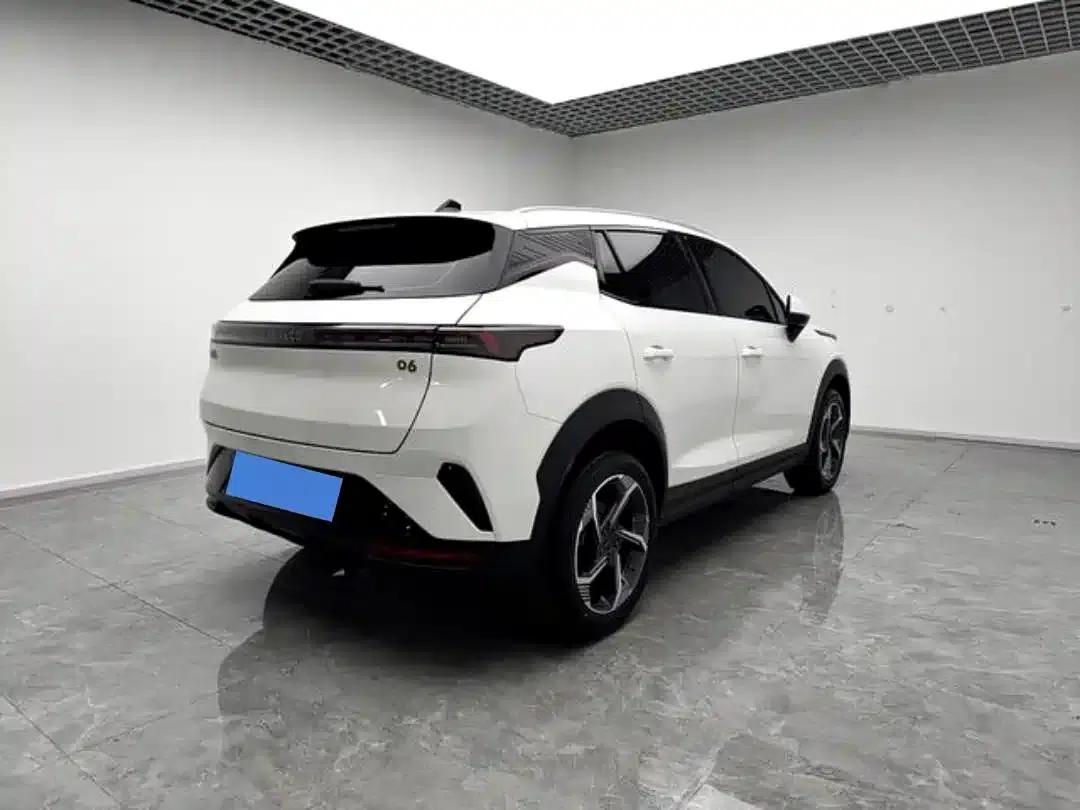 Lynk & Co 06 2025 Renew 1.5T Pro — миниатюра 9