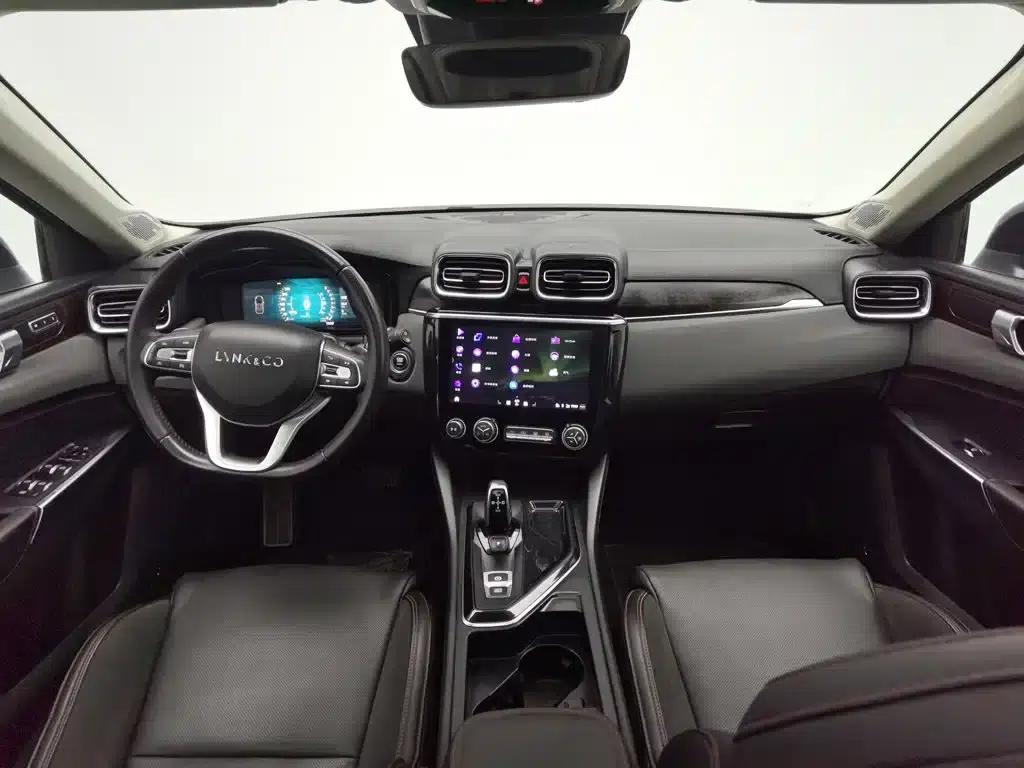 Lynk & Co 02 2019 1.5T DCT 2WD Pro Edition (China VI Emission Standard) — миниатюра 5