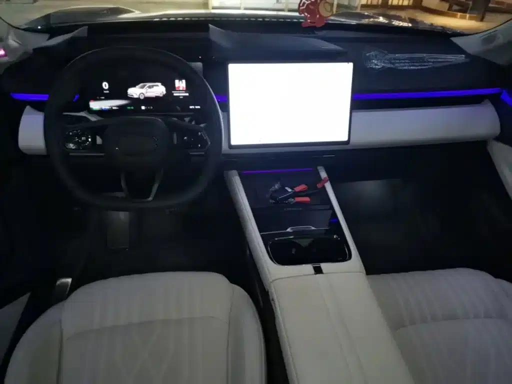 Lynk & Co 08 EM-P 2026 Model 210 AWD Performance Ultra H7 — миниатюра 16