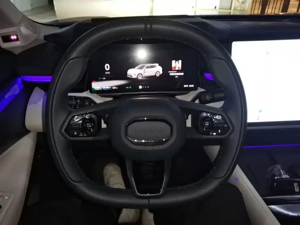 Lynk & Co 08 EM-P 2026 Model 210 AWD Performance Ultra H7 — миниатюра 17