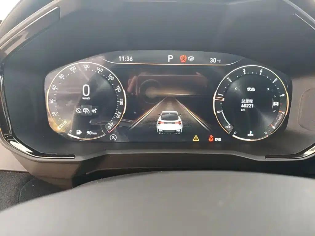 Lynk & Co 05 2022 2.0TD AWD Halo — миниатюра 12