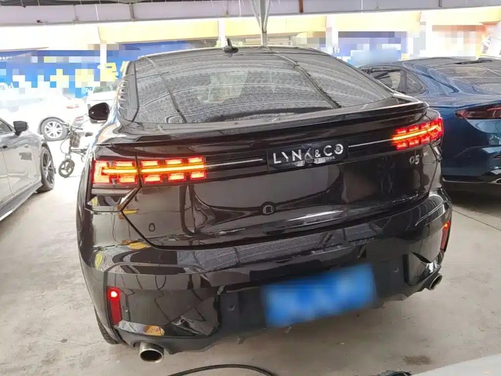 Lynk & Co 05 2022 2.0TD AWD Halo — миниатюра 6