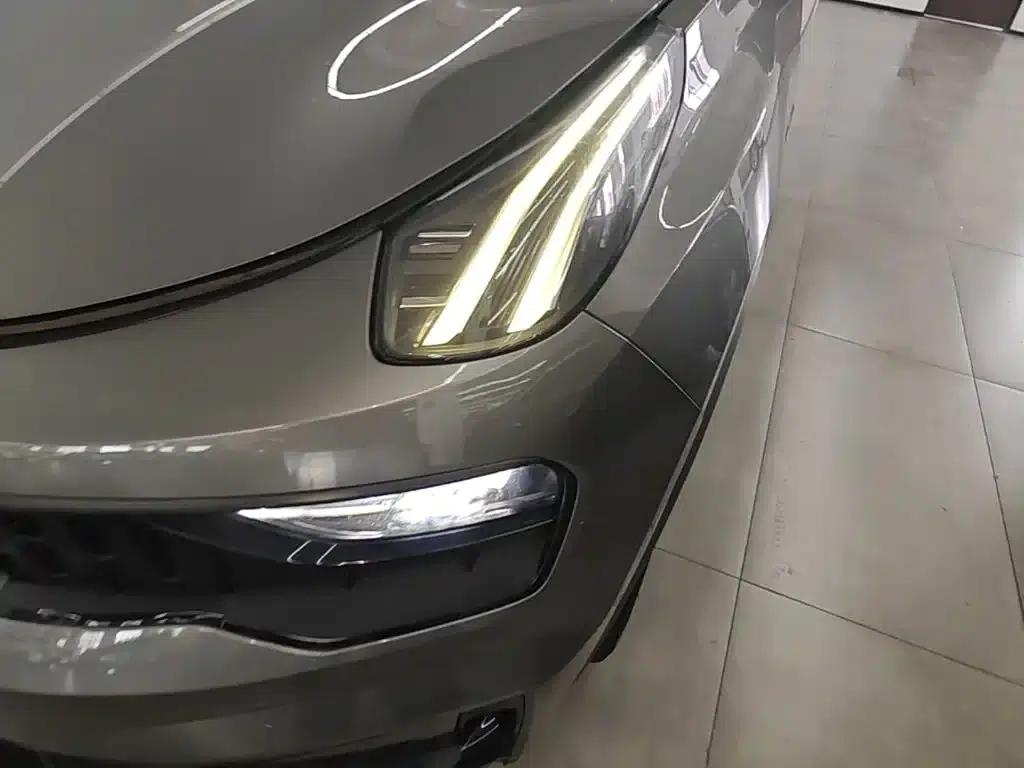 Lynk & Co 05 2020 2.0TD AWD Halo — миниатюра 24