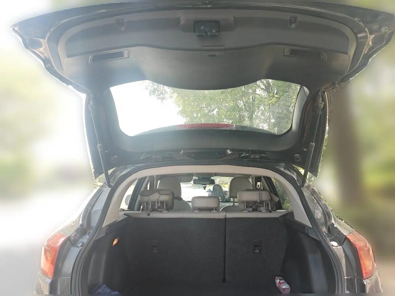 Bestune X80 2015 2.0L Manual Luxury Edition — миниатюра 19