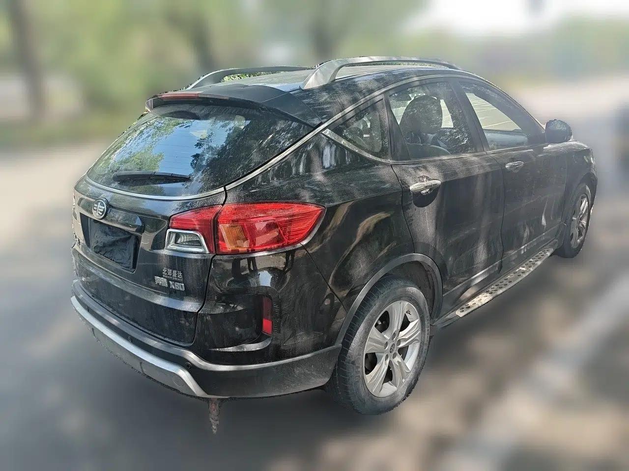 Bestune X80 2015 2.0L Manual Luxury Edition — миниатюра 6