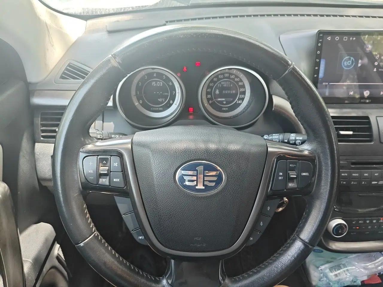 Bestune X80 2015 2.0L Manual Luxury Edition — миниатюра 10
