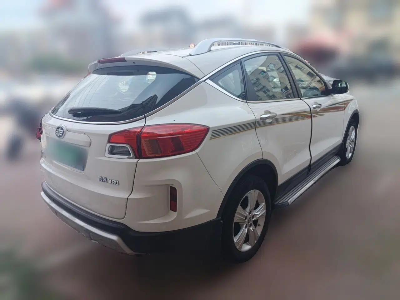 Bestune X80 2015 2.0L Manual Base Version — миниатюра 6