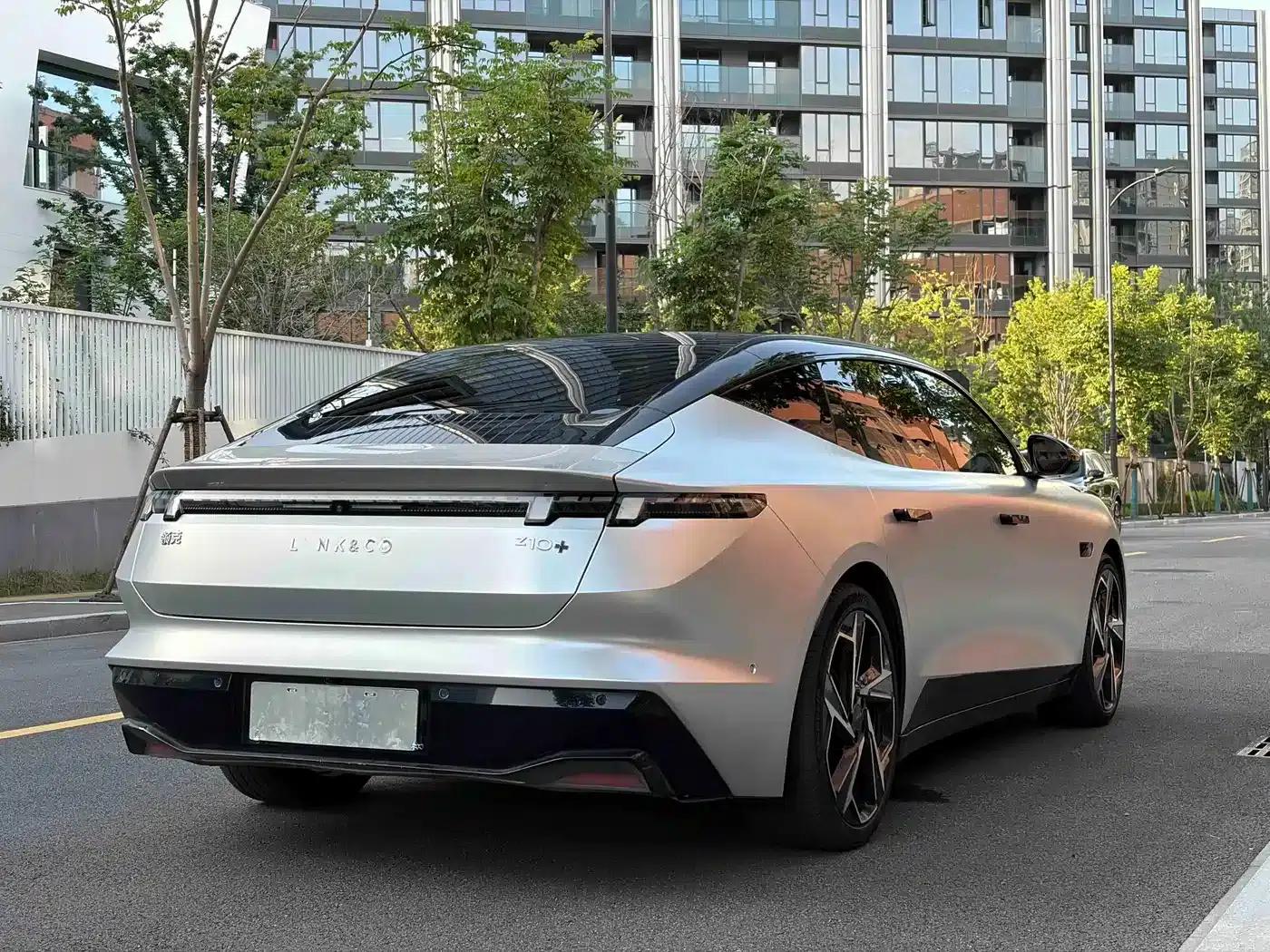 Lynk & Co Z10 2024 Model 95kWh 702km AWD Intelligent Driving Ultra — миниатюра 16