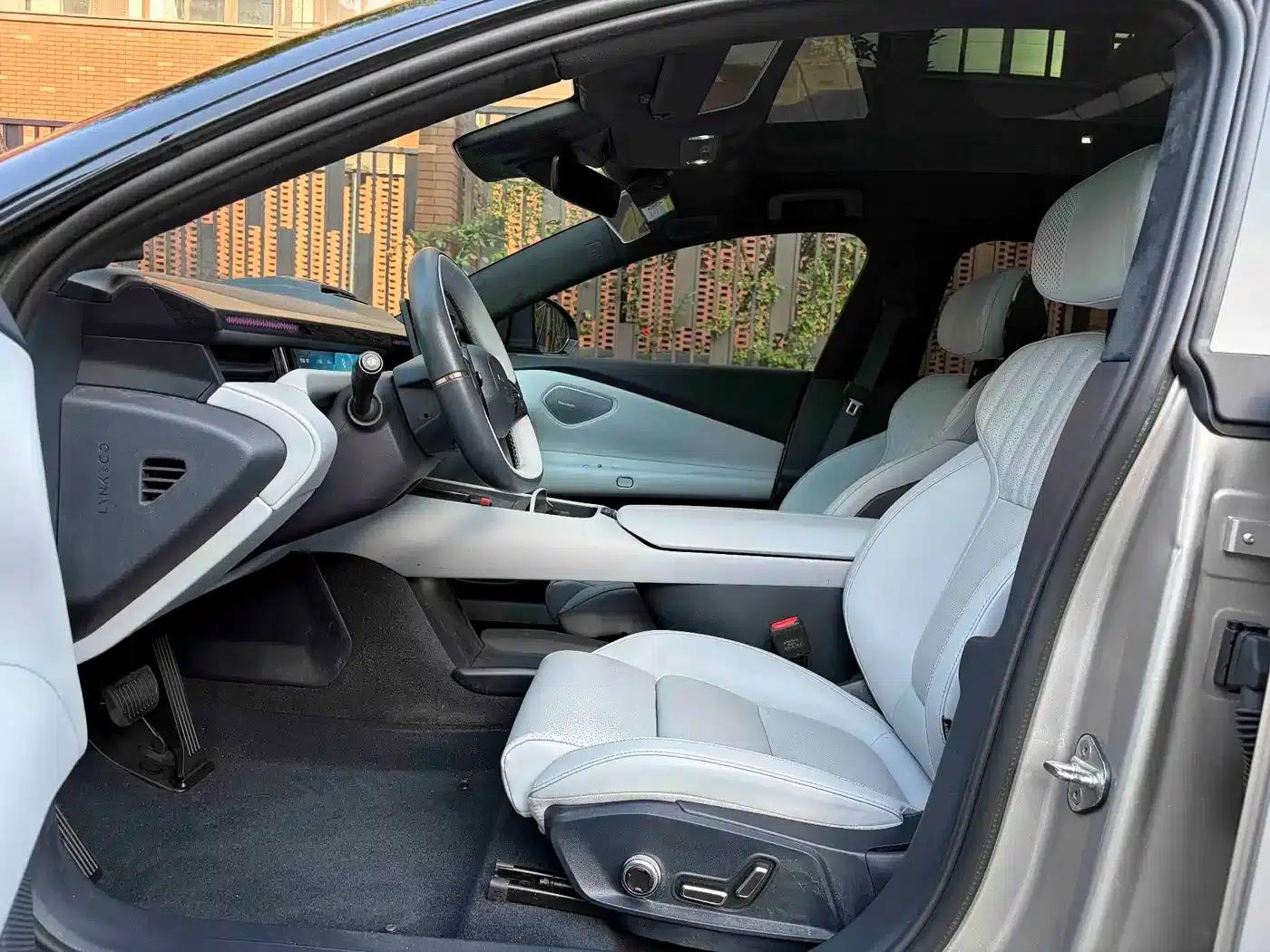 Lynk & Co Z10 2024 Model 95kWh 702km AWD Intelligent Driving Ultra — миниатюра 6