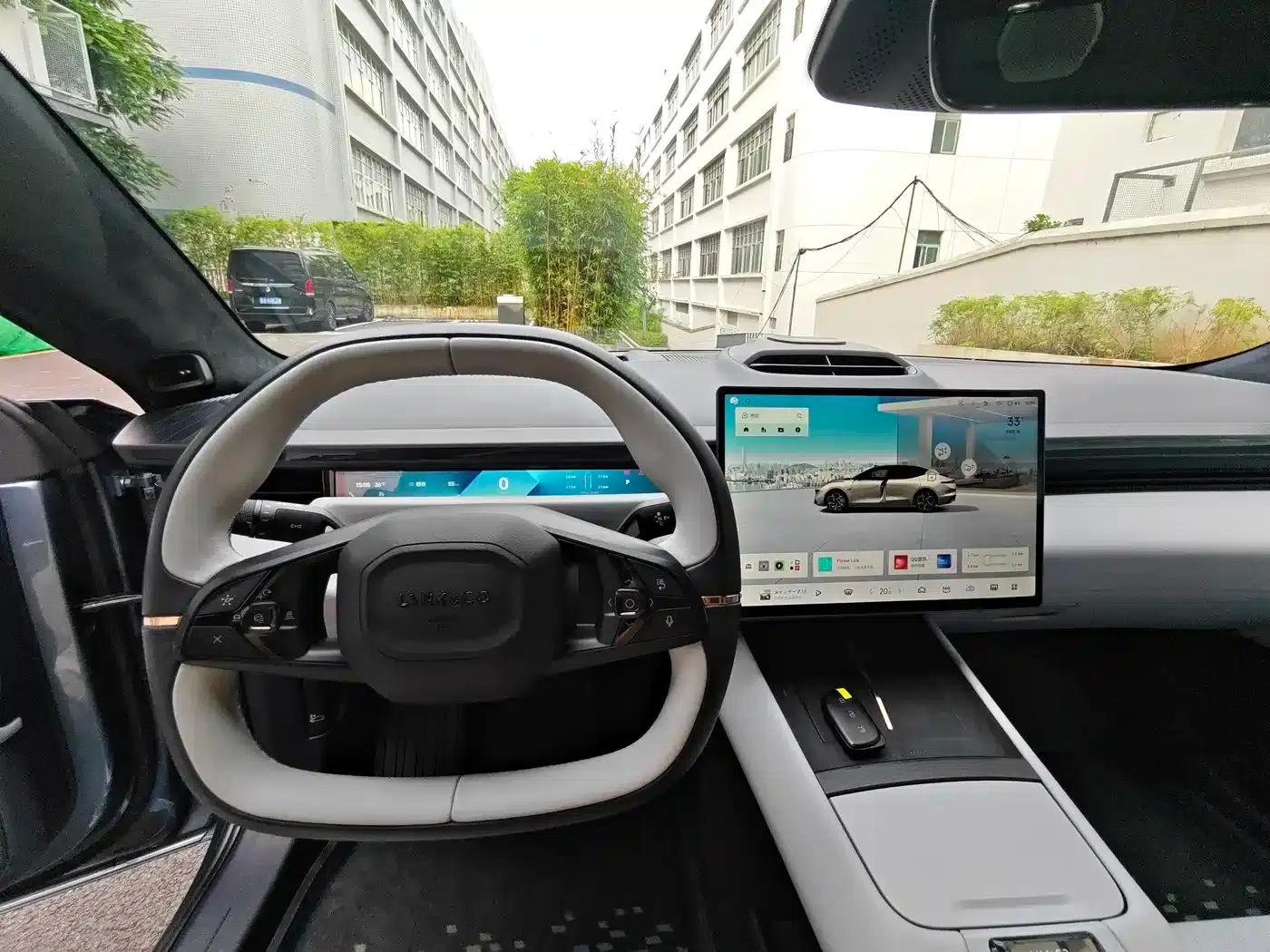 Lynk & Co Z10 2024 Model 95kWh 702km AWD Intelligent Driving Ultra — миниатюра 10