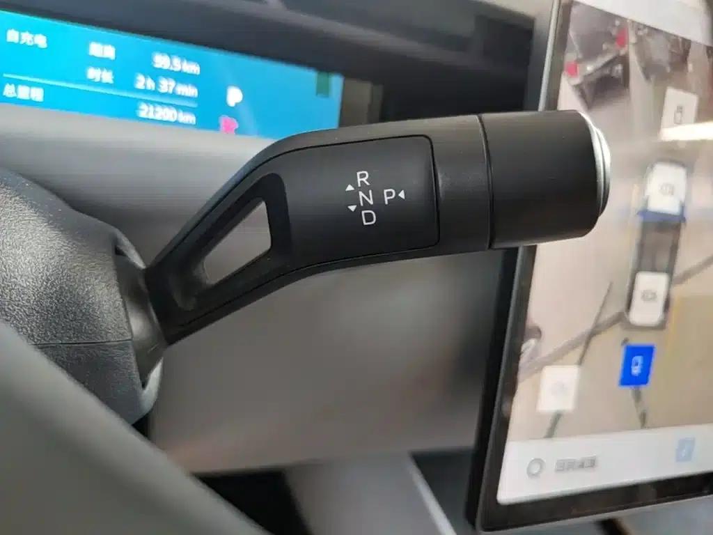 Lynk & Co Z10 2024 Model 95kWh 702km AWD Intelligent Driving Ultra — миниатюра 10