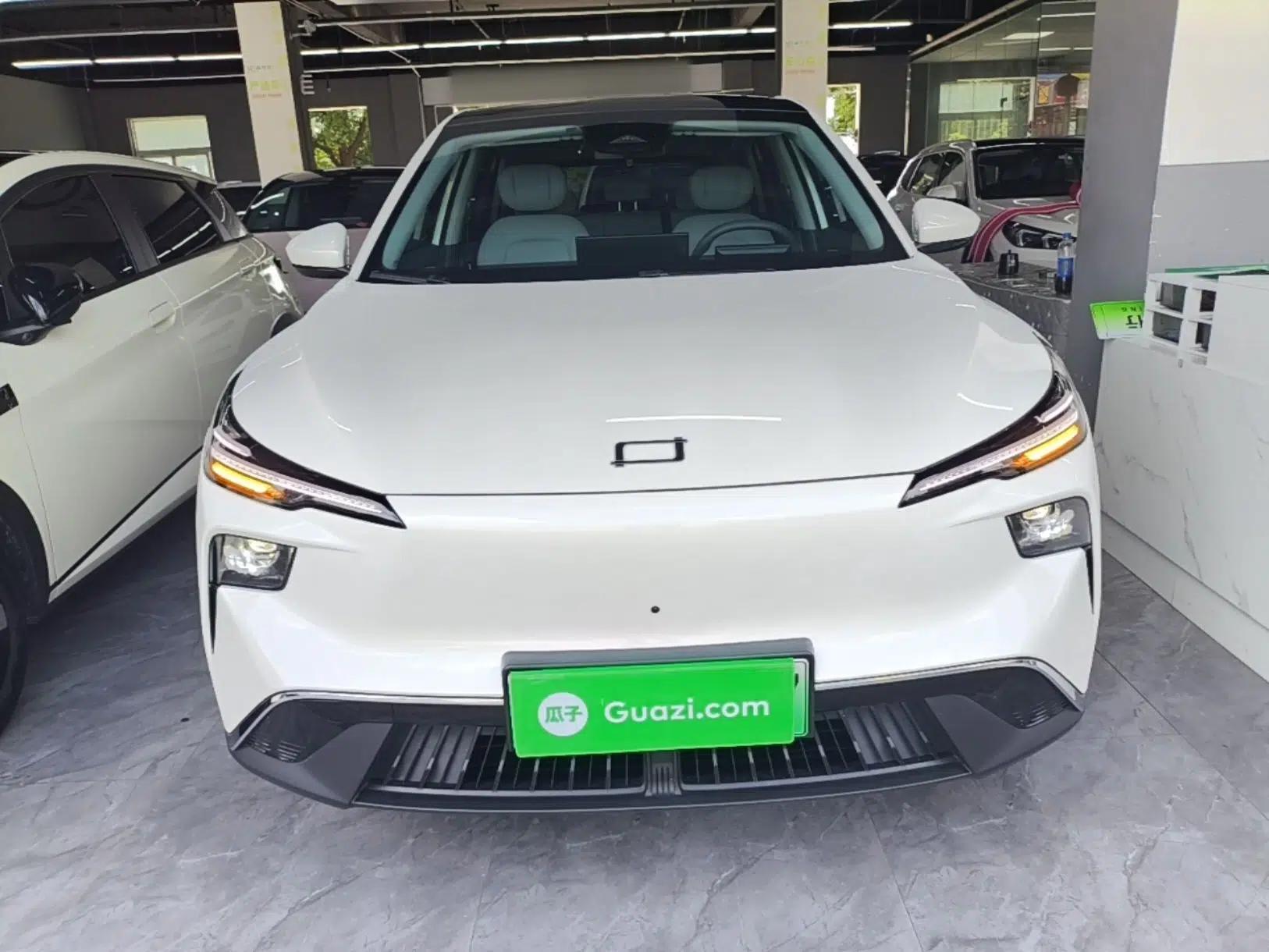 Bestune Yueyi 03 2025 565km Premium Edition — миниатюра 2