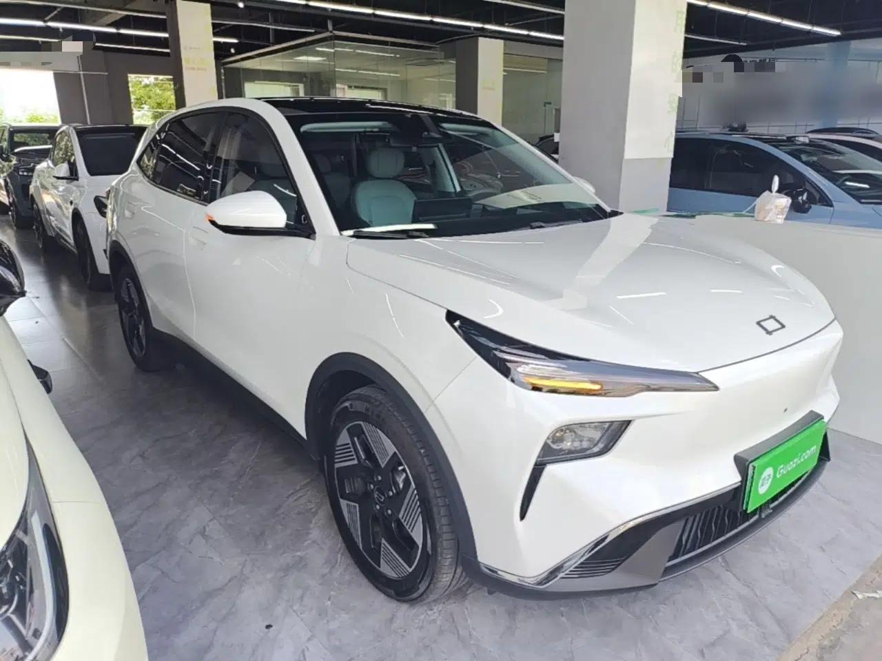 Bestune Yueyi 03 2025 565km Premium Edition — миниатюра 3
