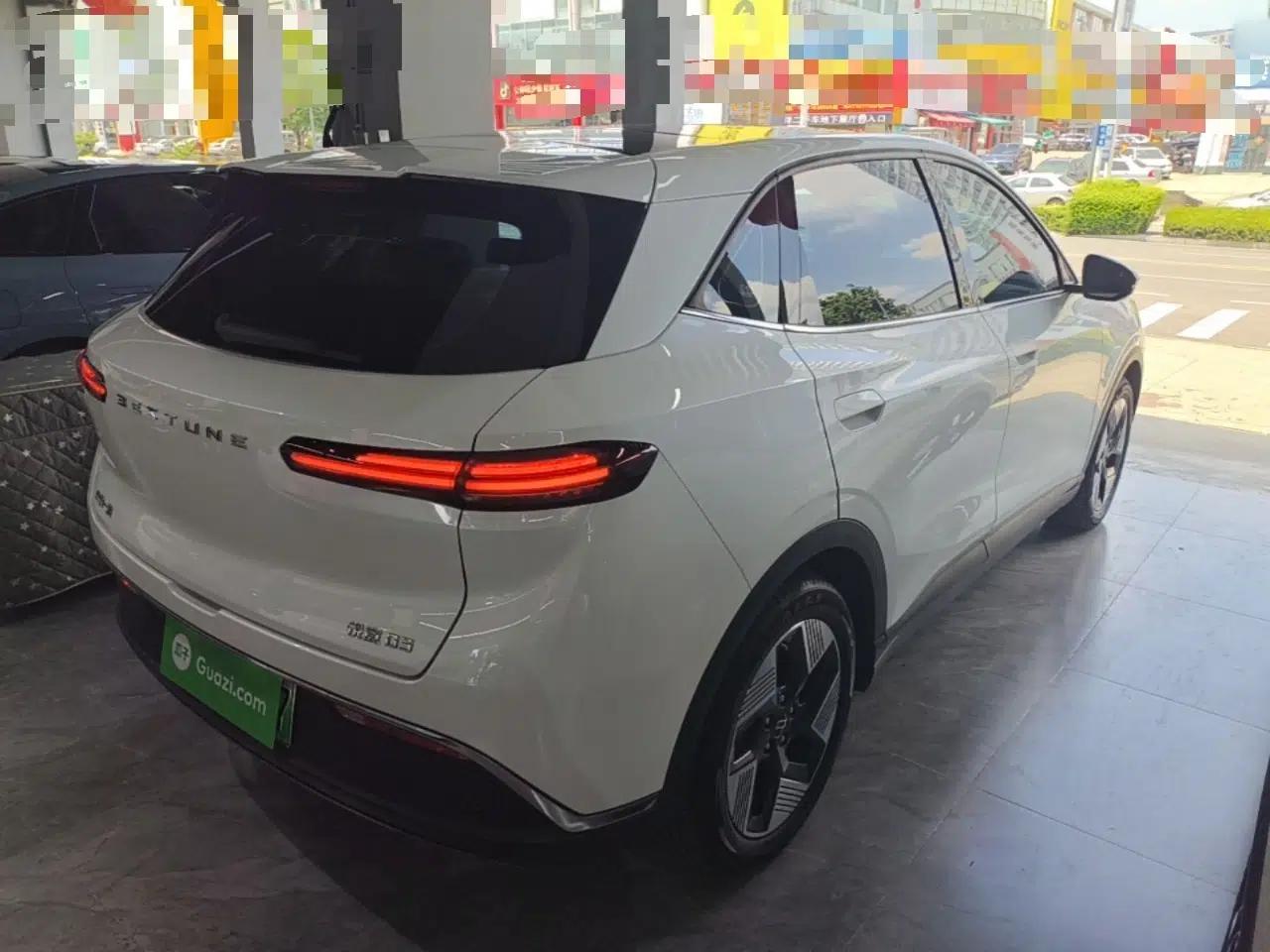 Bestune Yueyi 03 2025 565km Premium Edition — миниатюра 6
