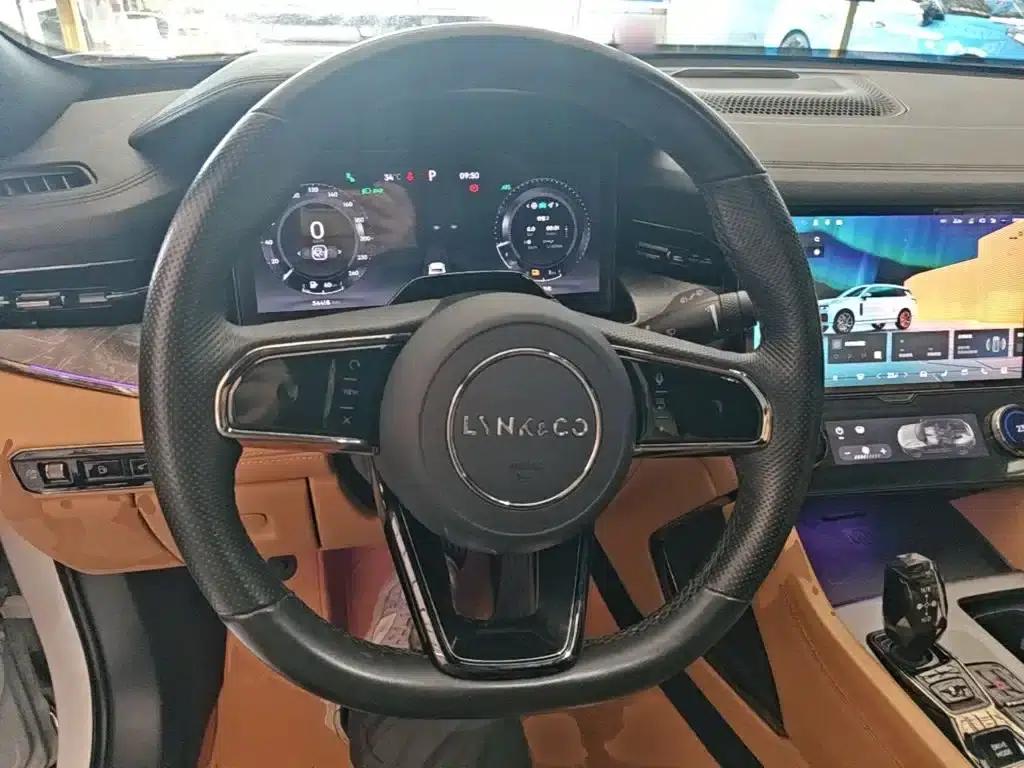 Lynk & Co 09 EM-P 2021 2.0T PHEV Ultra Six-Seater — миниатюра 11