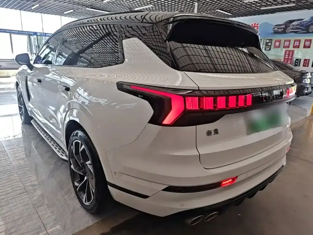 Lynk & Co 09 EM-P 2021 2.0T PHEV Ultra Six-Seater — миниатюра 5
