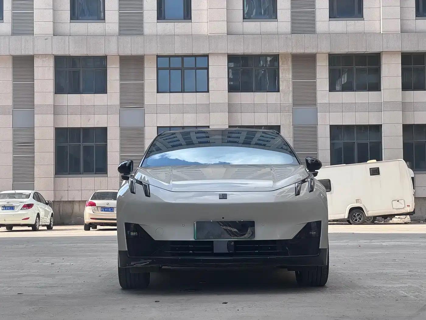 Lynk & Co Z20 2026 Model 430km RWD Pro — миниатюра 2