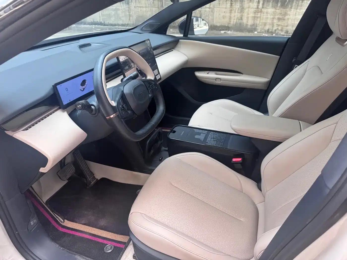 Lynk & Co Z20 2026 Model 430km RWD Pro — миниатюра 4