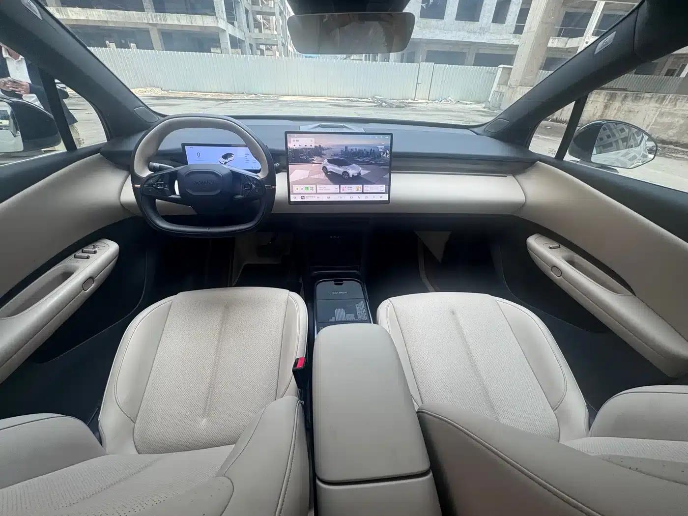 Lynk & Co Z20 2026 Model 430km RWD Pro — миниатюра 5