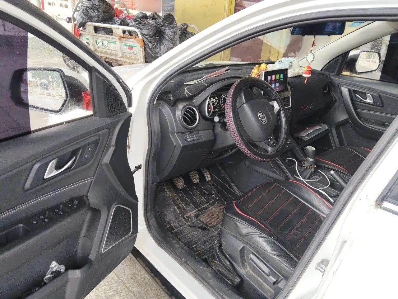 Bestune X40 2017 1.6L Manual Luxury Edition — миниатюра 16