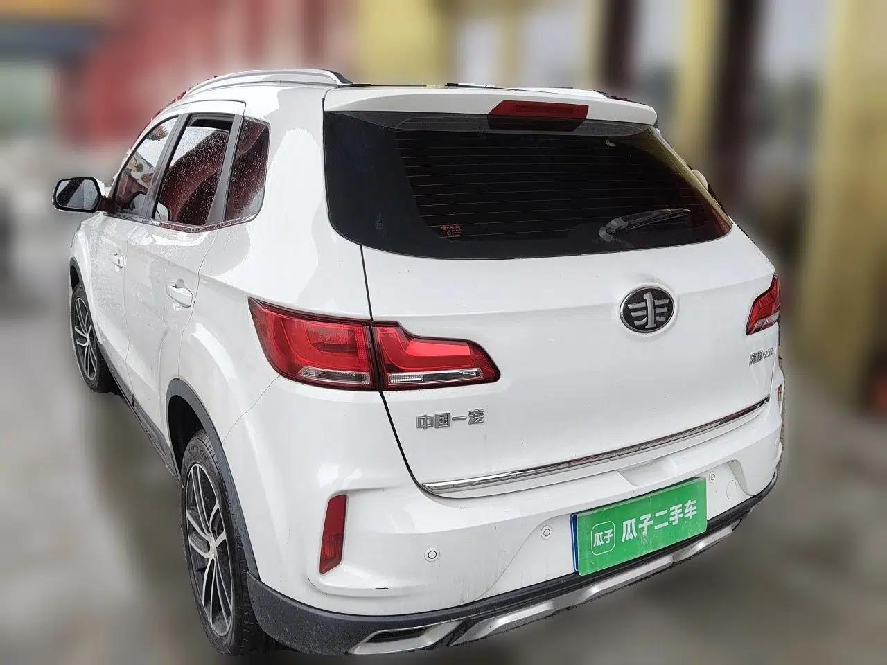 Bestune X40 2017 1.6L Manual Luxury Edition — миниатюра 4