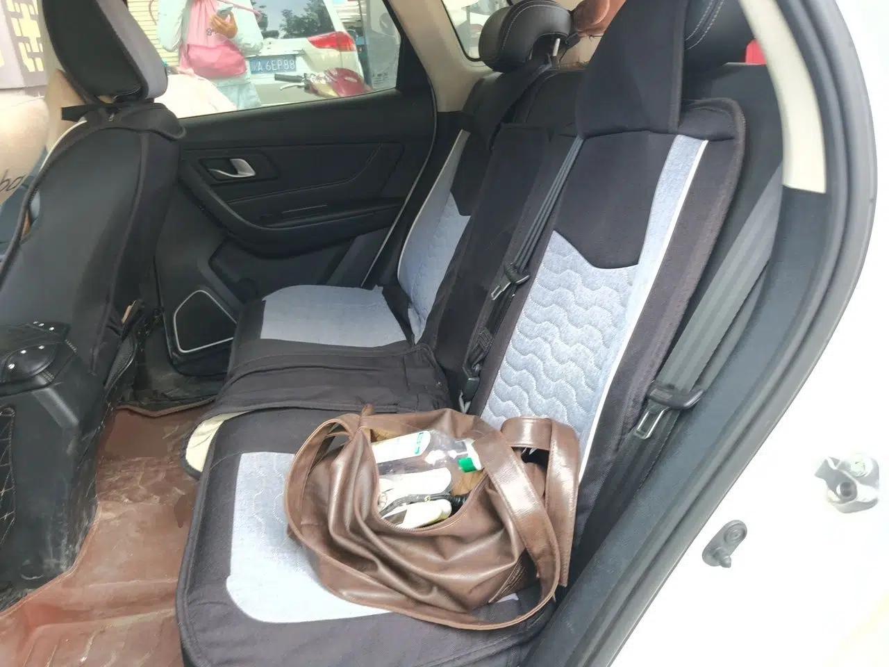 Bestune X40 2019 1.6L Automatic Luxury Version China V Emission Standard — миниатюра 17