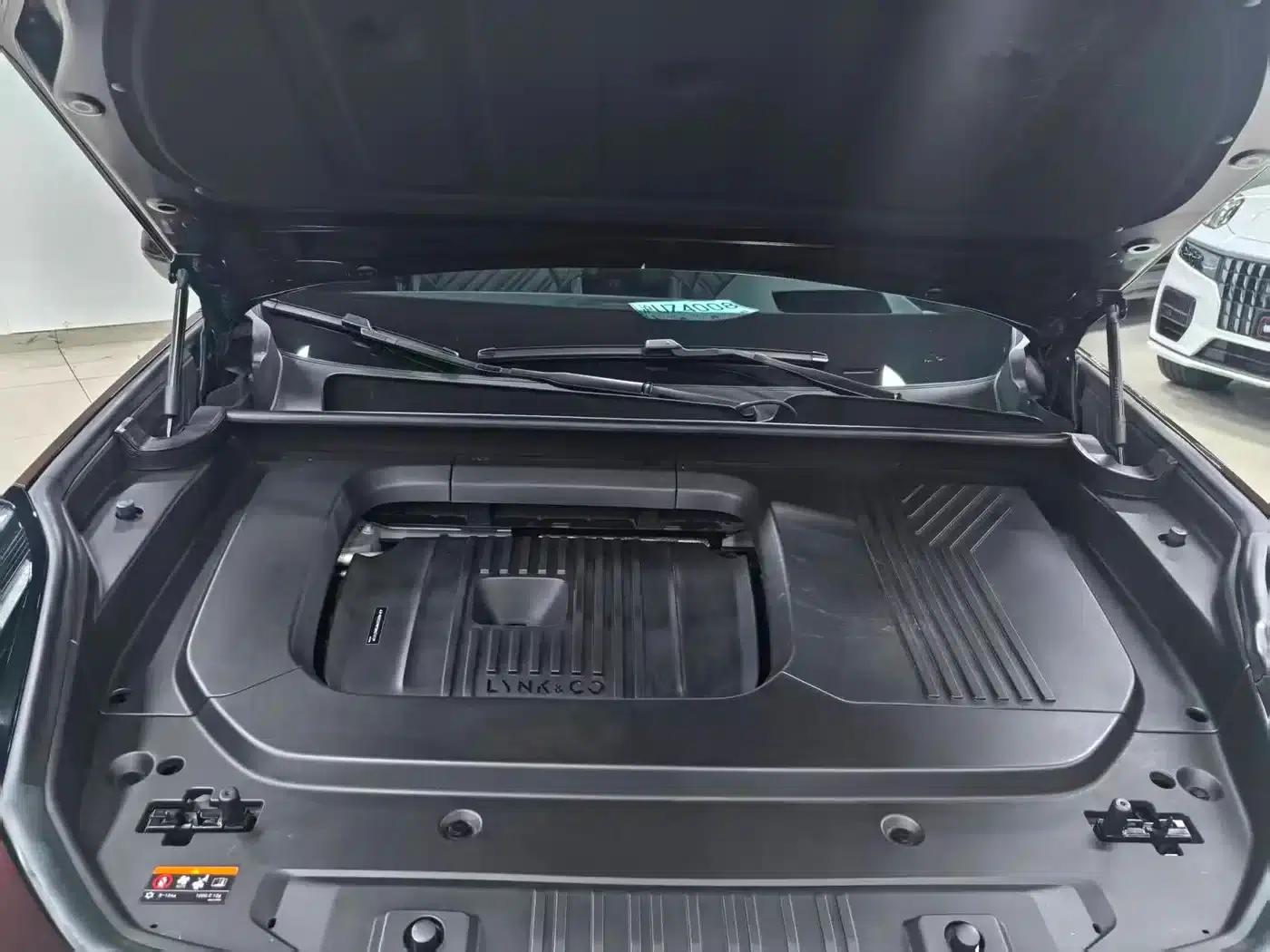Lynk & Co 09 2021 2.0T Halo 6-seater — миниатюра 4
