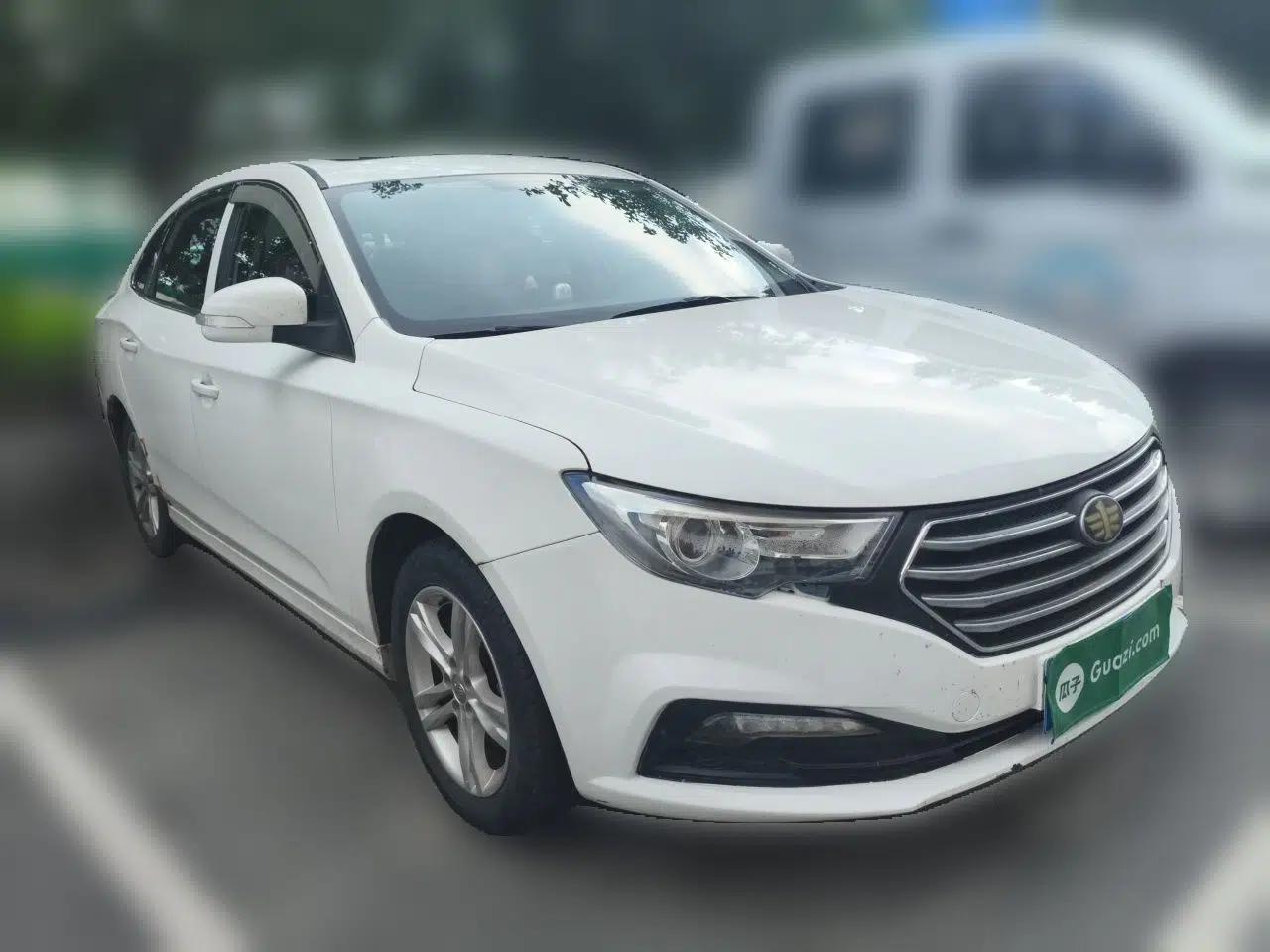 Bestune B30 2016 1.6L Automatic Premium Edition — миниатюра 3