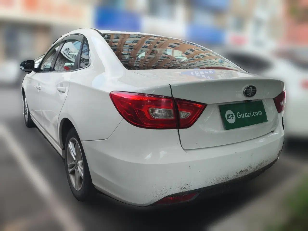 Bestune B30 2016 1.6L Automatic Premium Edition — миниатюра 4