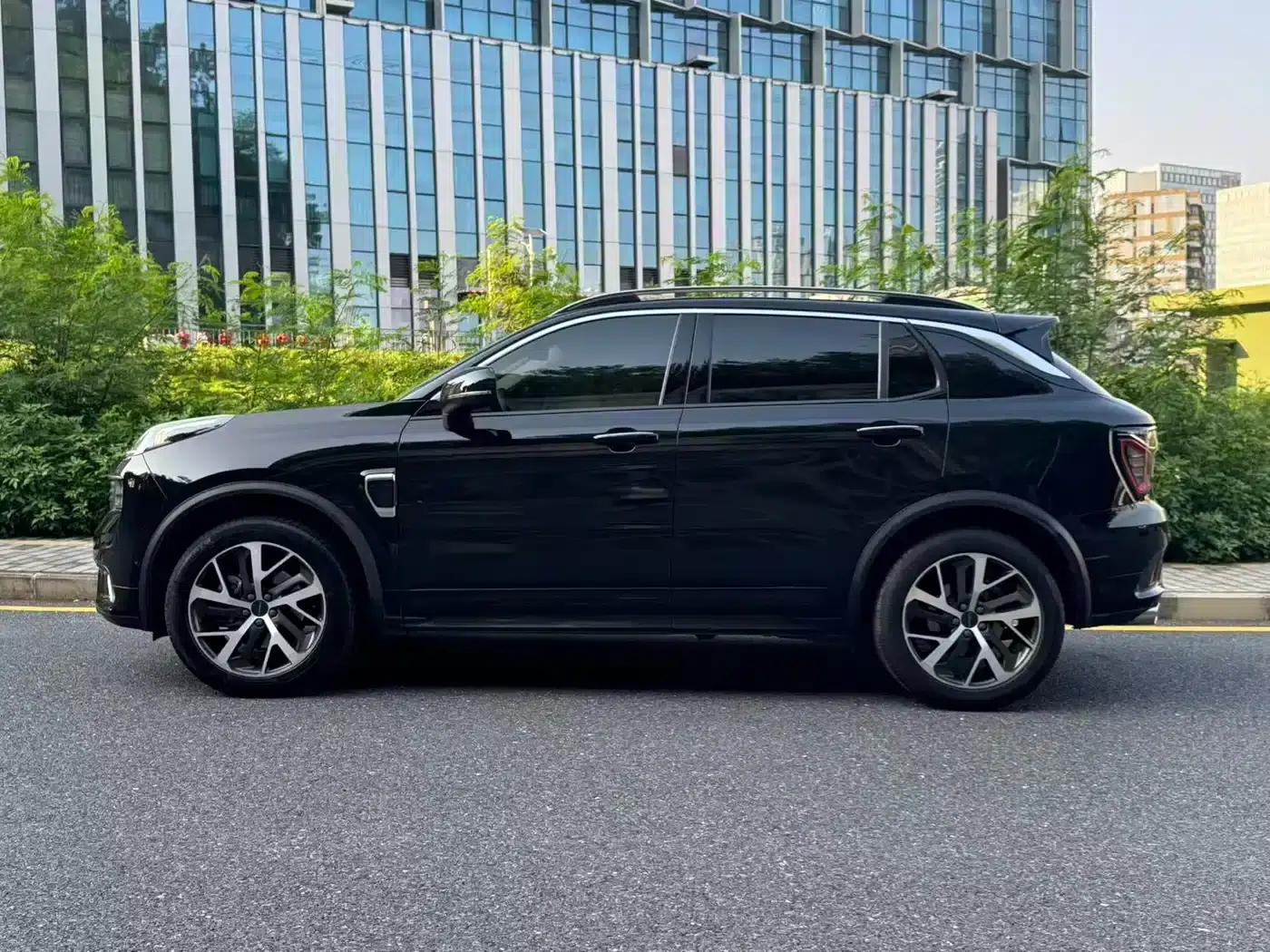 Lynk & Co 01 EM-P 2018 1.5T PHEV Pro (National V Emission Standard) — миниатюра 11