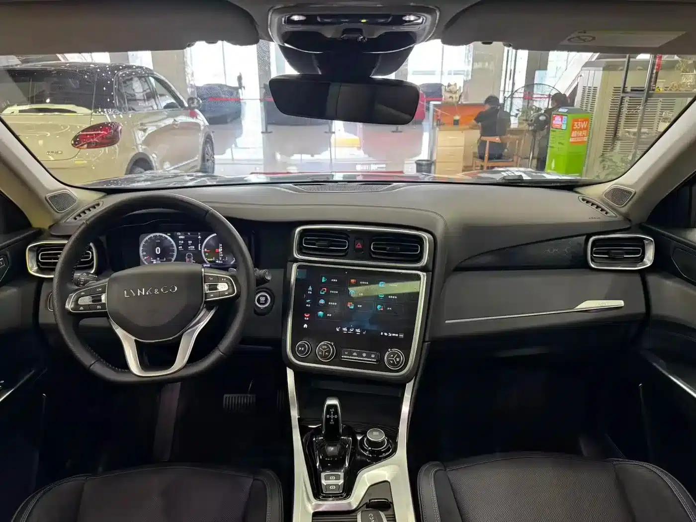 Lynk & Co 01 EM-P 2018 1.5T PHEV Pro (National V Emission Standard) — миниатюра 6