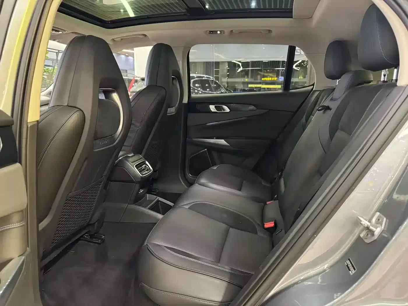 Lynk & Co 01 EM-P 2018 1.5T PHEV Pro (National V Emission Standard) — миниатюра 10