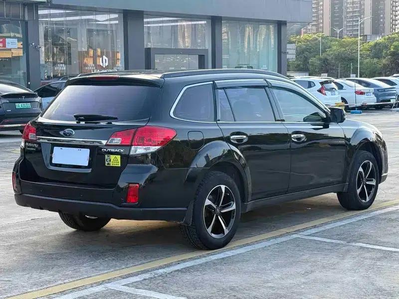 Outback 2011 2.5i Luxury Edition — миниатюра 7