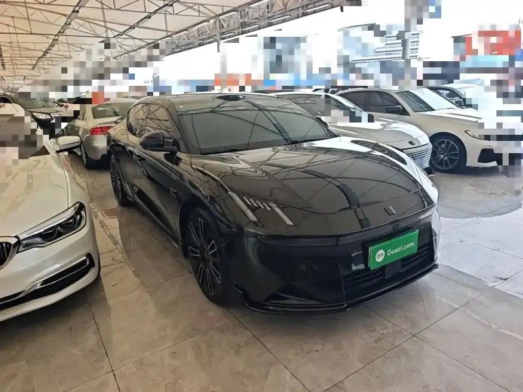 Lynk & Co 10 2025 240 AWD Ultra Sport Edition — миниатюра 4