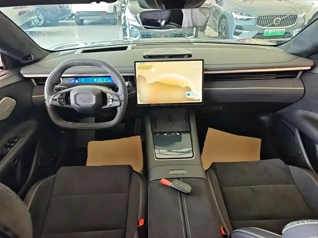 Lynk & Co 10 2025 240 AWD Ultra Sport Edition — миниатюра 10