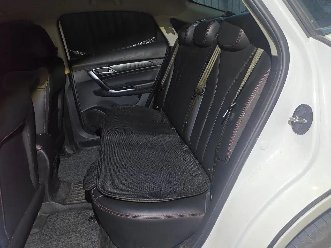 BAIC Beijing EU5 2022 Ride-Hailing Edition — миниатюра 17