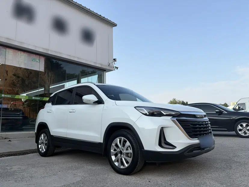 BAIC Beijing X3 2019 1.5T CVT Glory Edition — миниатюра 3