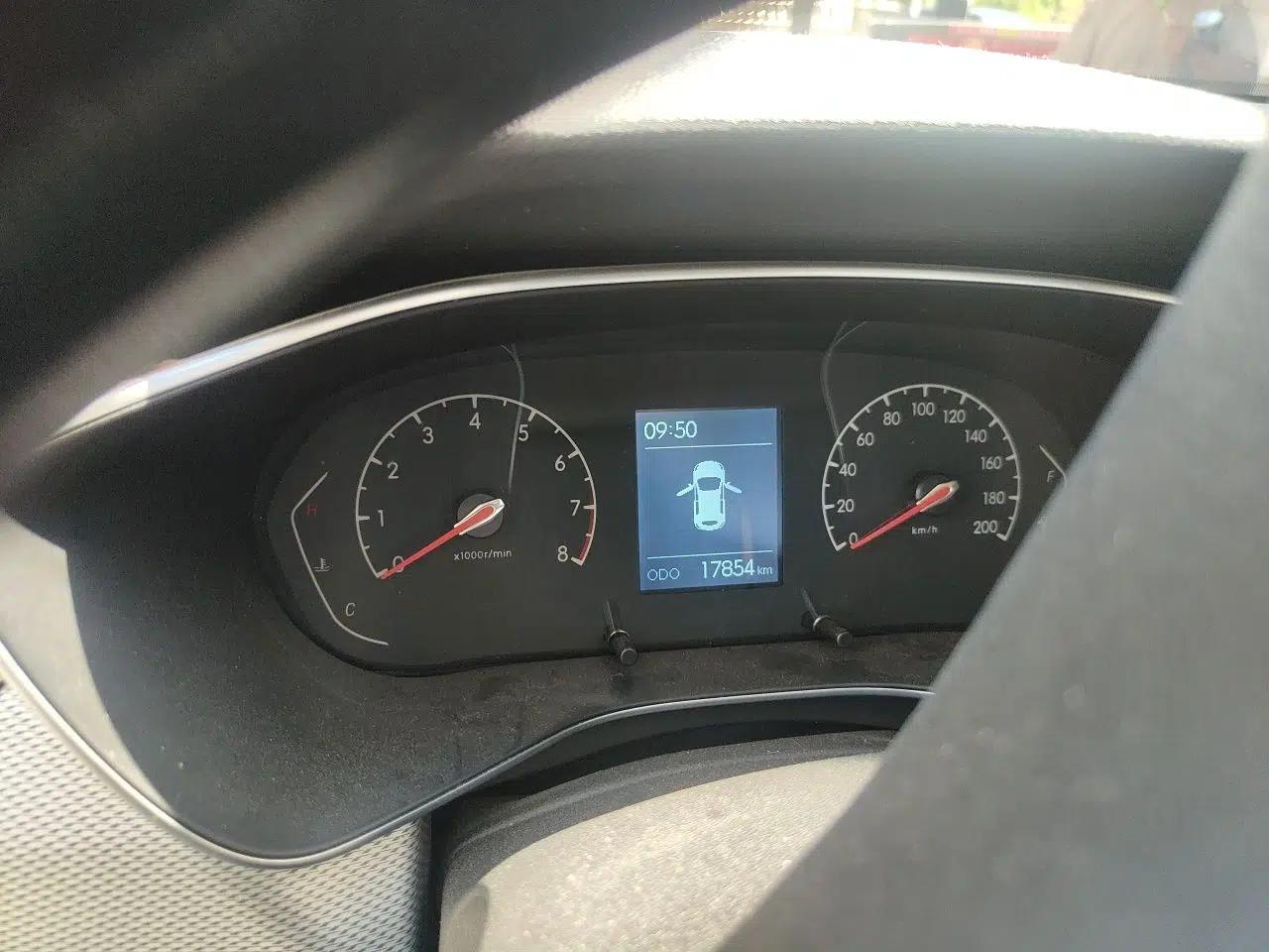 BAIC Beijing X3 2019 1.5T CVT Glory Edition — миниатюра 11